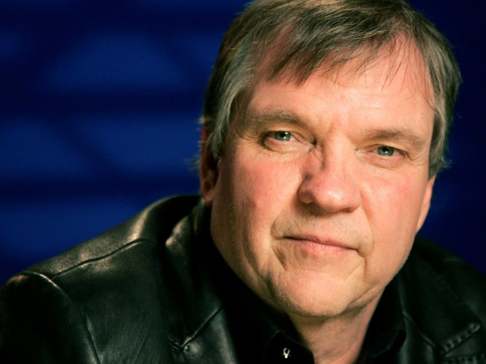 Meatloaf collapses while singing 