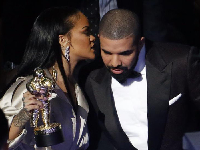 Here’s What’s Really Happening between Rihanna and Drake