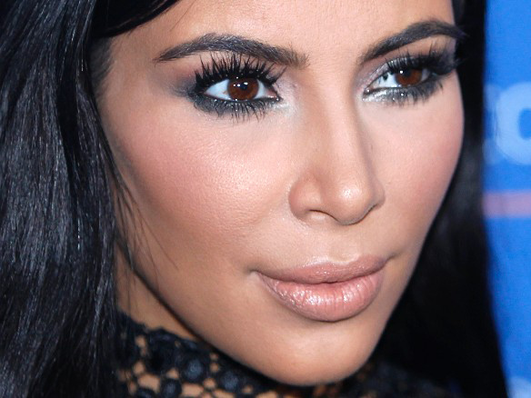 Kim Kardashian Held at Gunpoint?