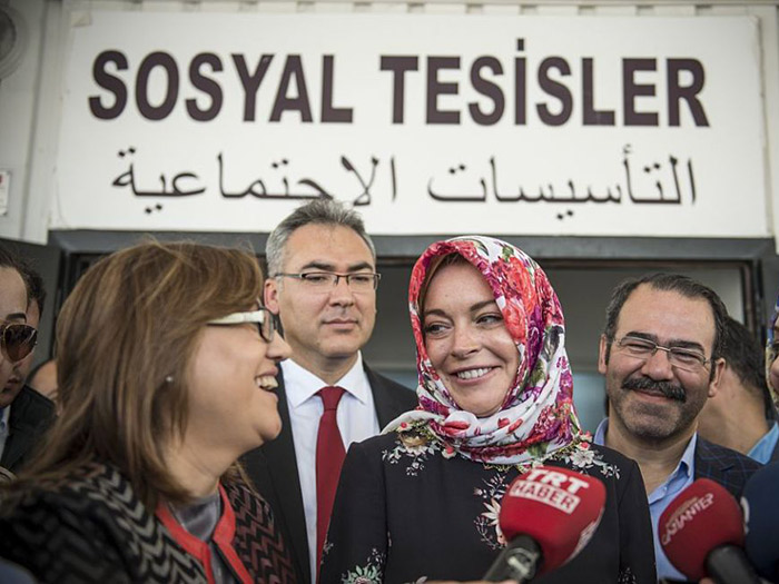 Lindsay Lohan Converted To Islam?