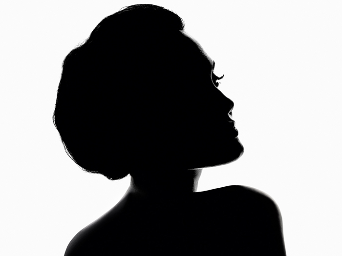 ANGELINA JOLIE: THE NEW FACE OF GUERLAIN PARFUMEUR