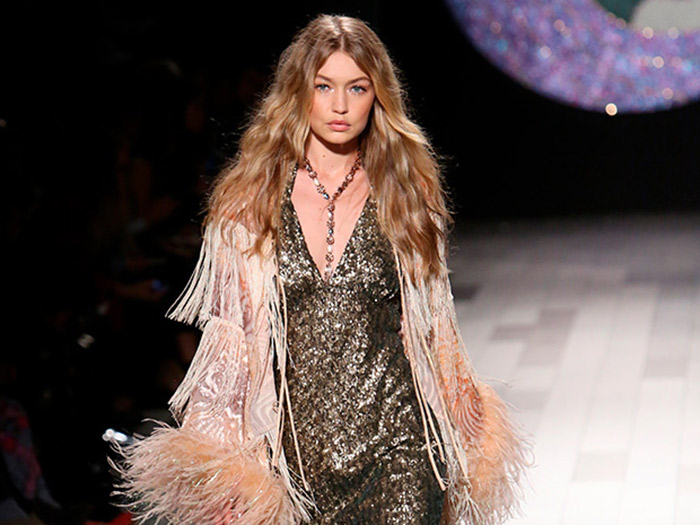 Gigi Hadid Takes Wardrobe Malfunction like a Pro