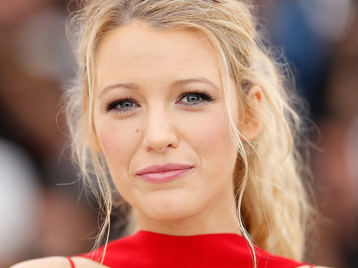 Blake Lively Deleted All of her Instagram Photos
