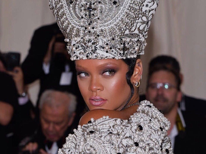 Rihanna’s 2018 Met Gala Beauty Breakdown