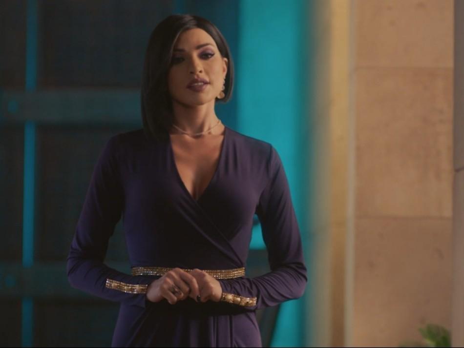 Dalida Khalil cuts her hair for a new show